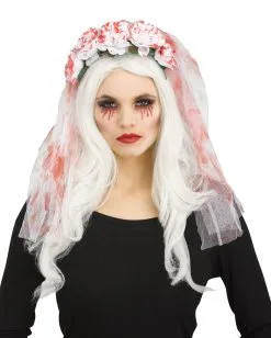 Blutiger Brautschleier Mit Rosen